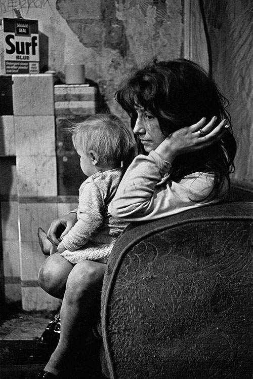 Mother and child West End Newcastle  (1971)